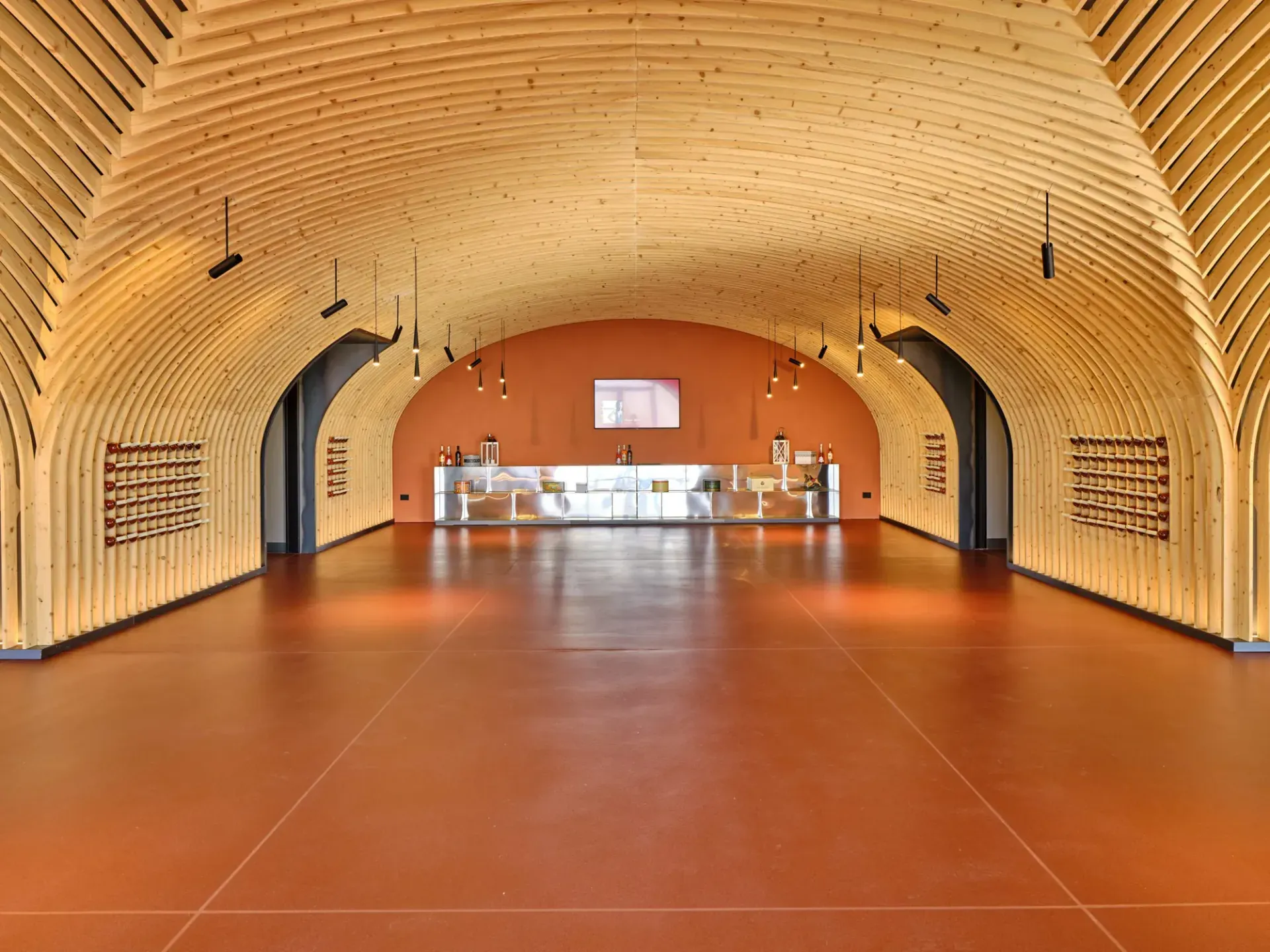 Cantina Vini Colombo sul lago di Garda, VR, progetto di Riccardo Bandera Architetto