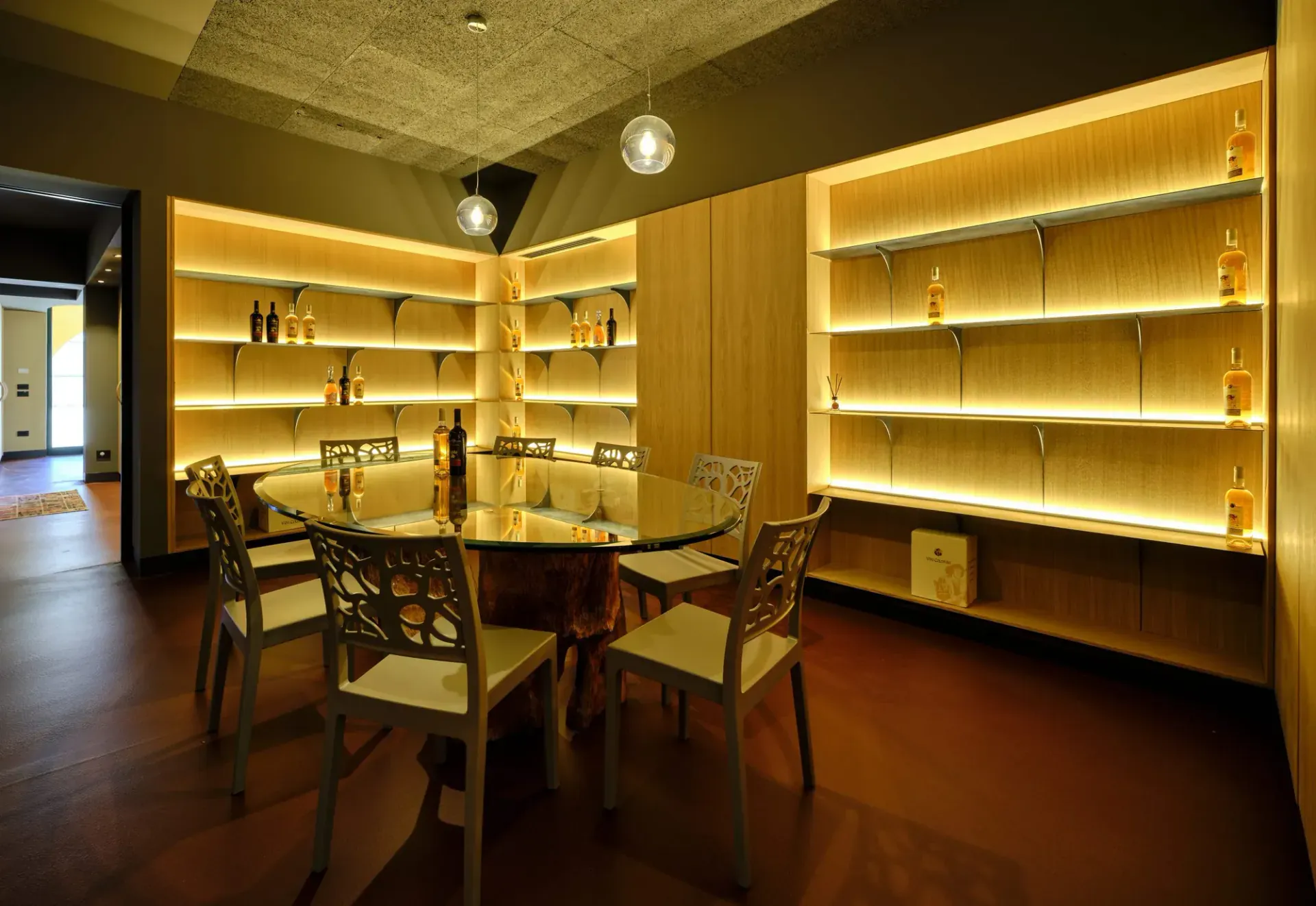 Cantina Vini Colombo sul lago di Garda, VR, foto 15. Progetto di Riccardo Bandera Architetto