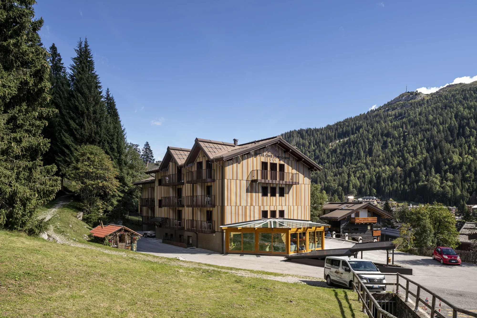 Hotel Cime D’Oro a Madonna di Campiglio, TN, foto 4. Progetto di Riccardo Bandera Architetto. Fotografia di Luca Casonato