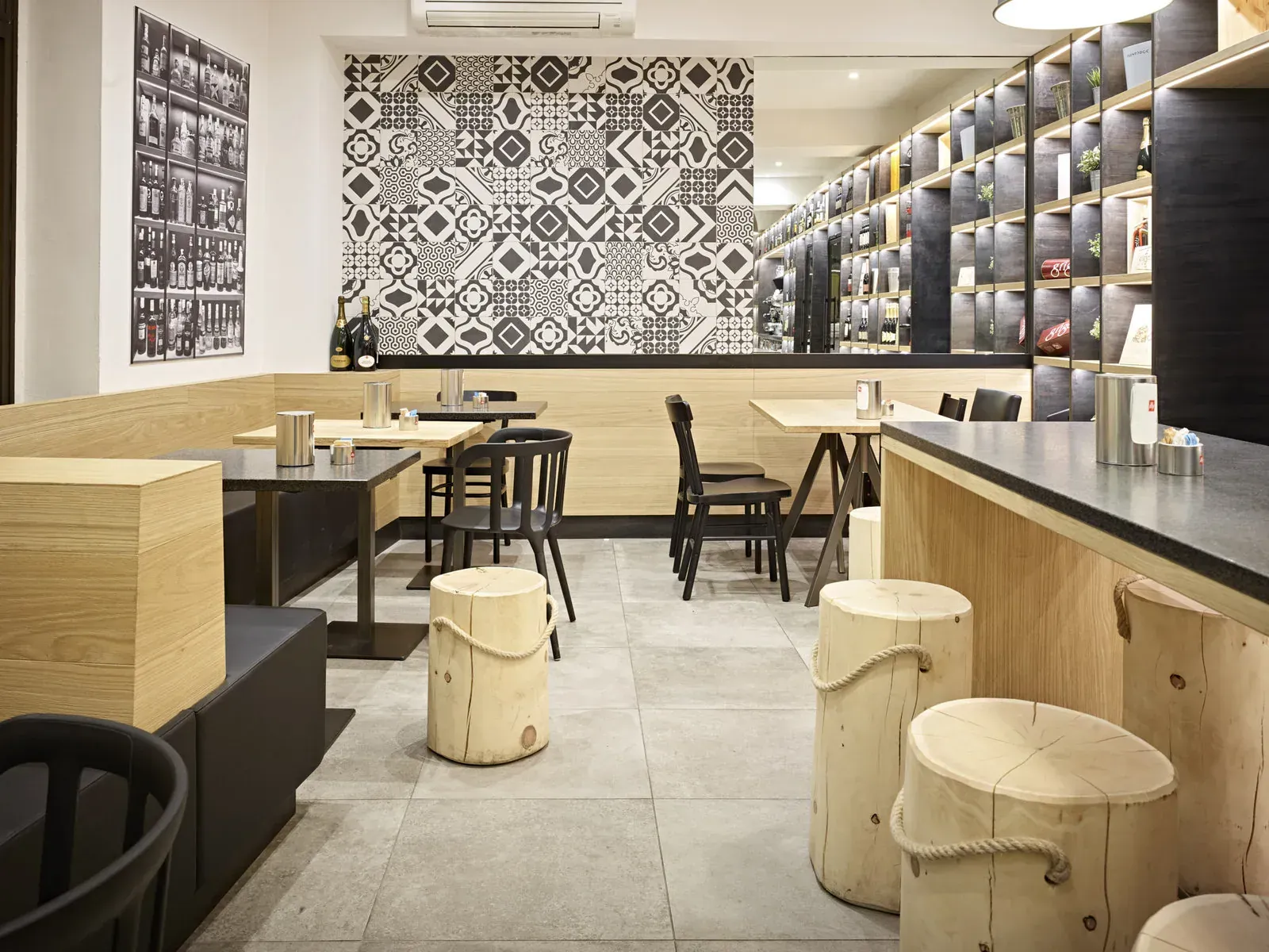 Progetto di interni per Caffé De Min a Rovereto, TN, foto 4. Progetto di Riccardo Bandera Architetto