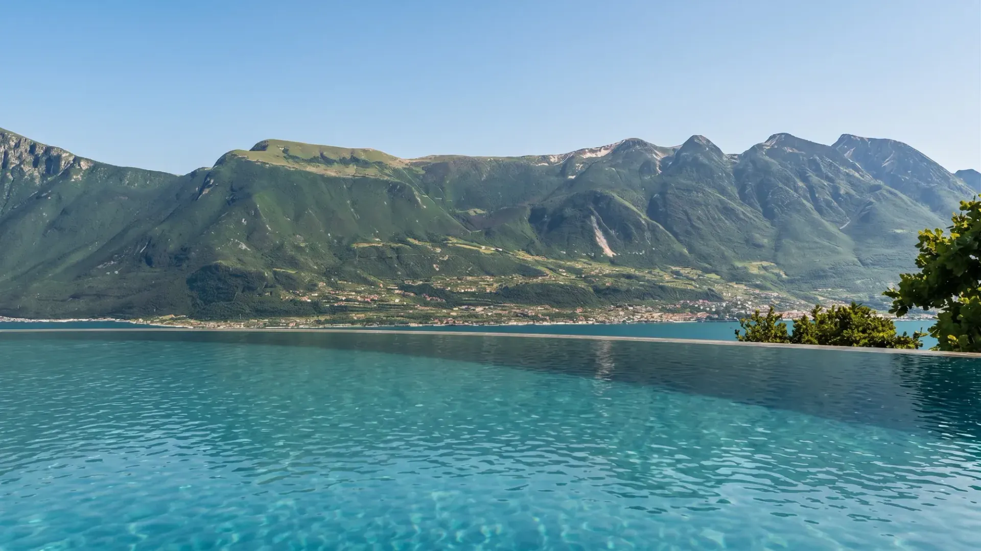 riqualificazione dell’Hotel Tremosine, foto 3. Progetto di Riccardo Bandera Architetto