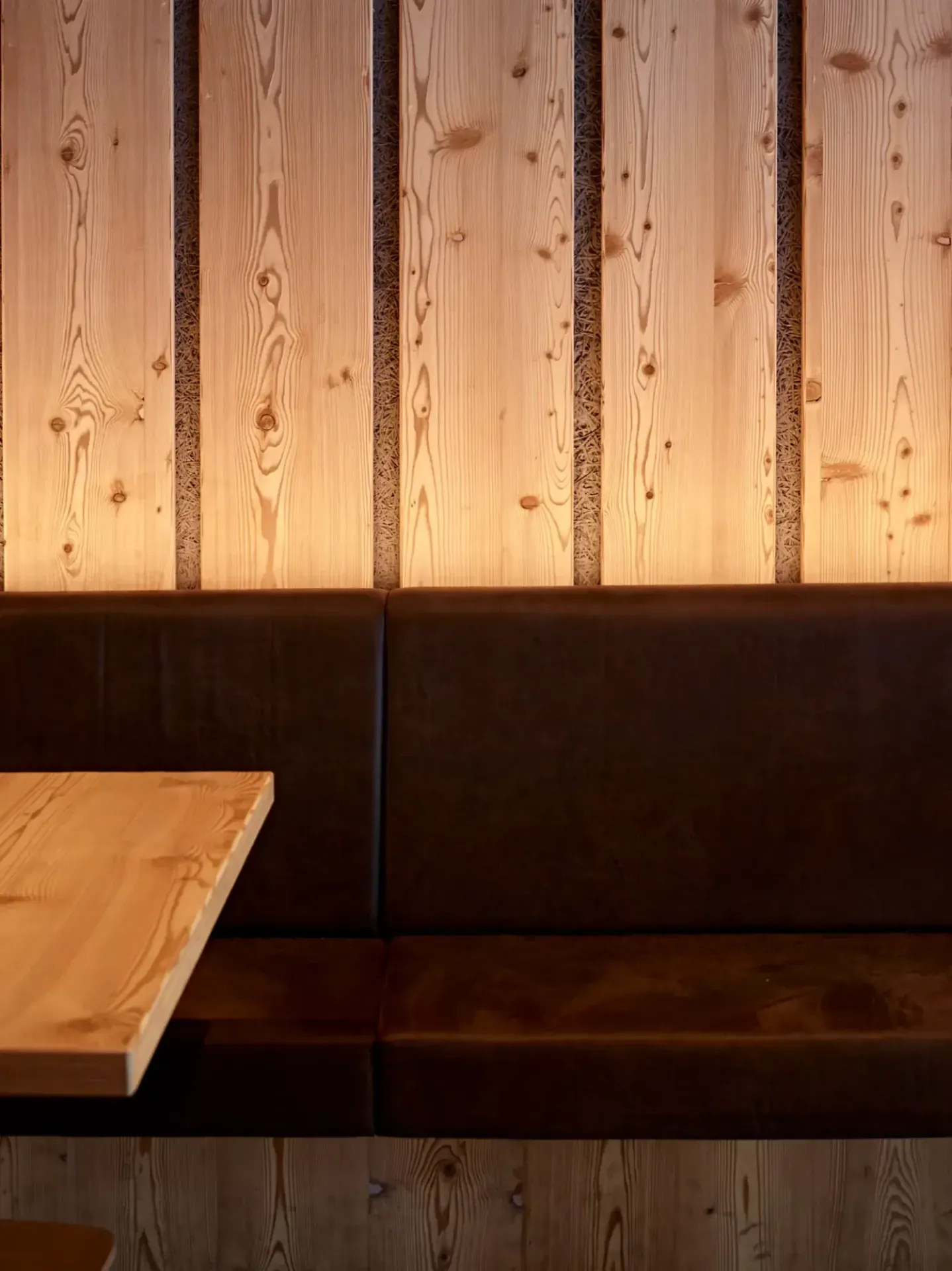 Ristorante alpino a Polsa di Brentonico, Trento, foto 12. Progetto di Riccardo Bandera Architetto