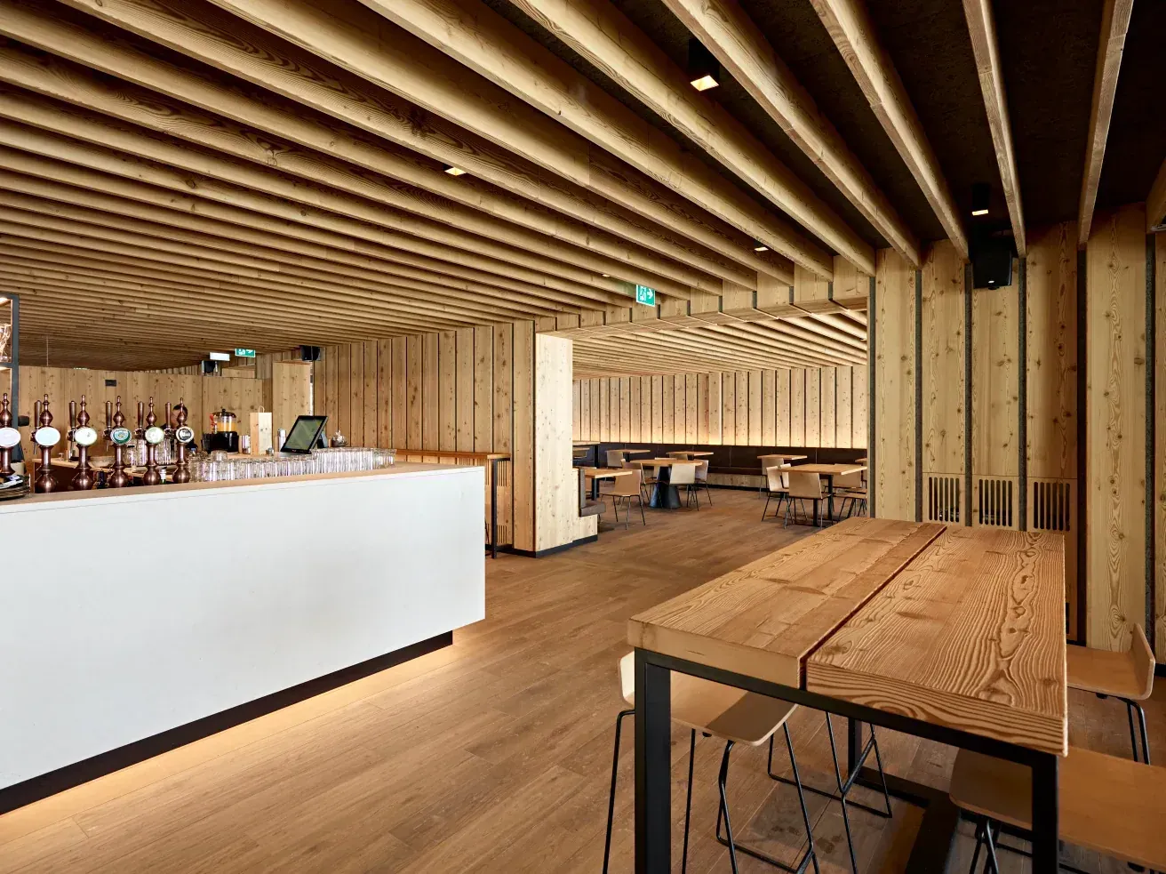 Ristorante alpino a Polsa di Brentonico, Trento, foto 19. Progetto di Riccardo Bandera Architetto