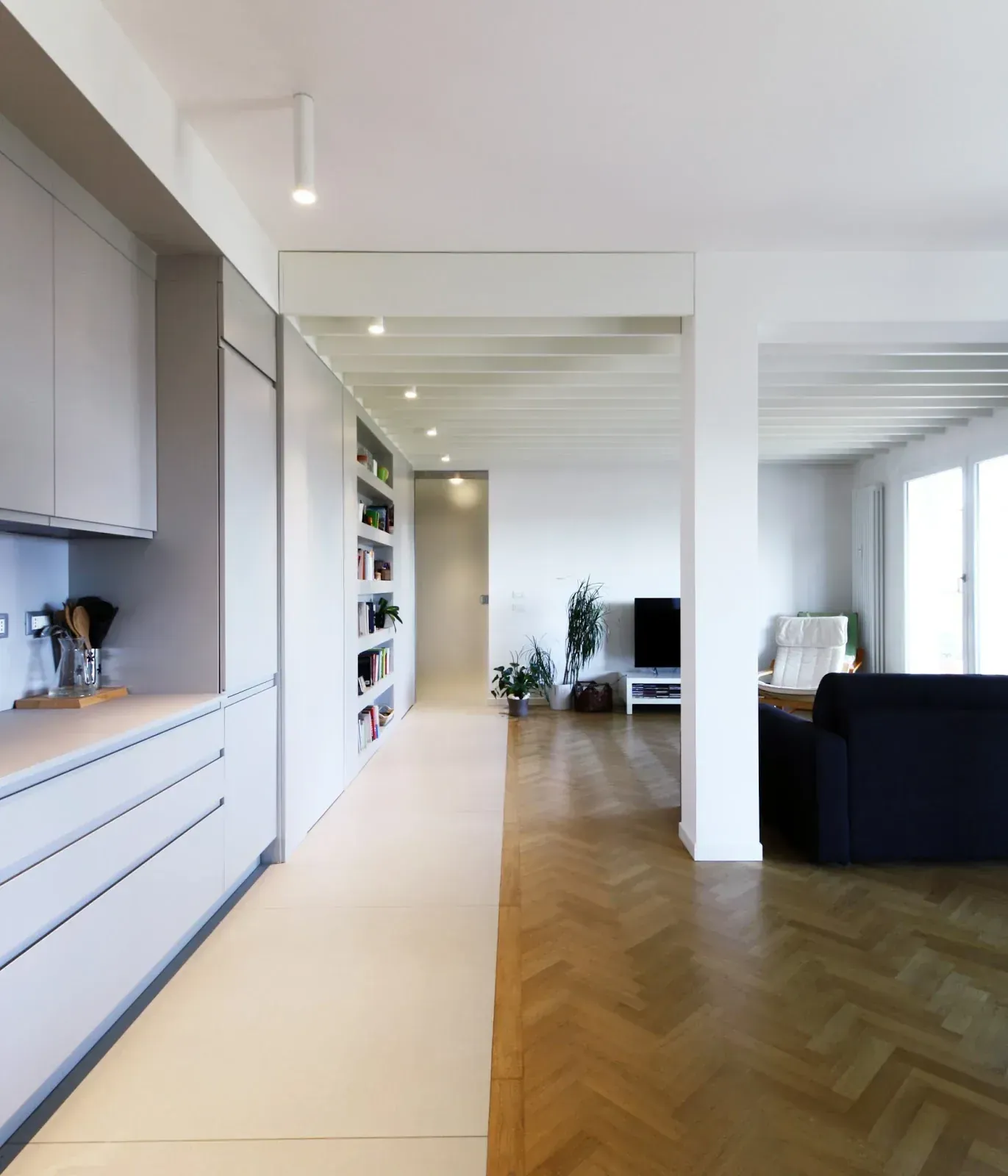 Ristrutturazione di un appartamento e arredo d’interni a Mestre, VE, foto 2. Progetto di Riccardo Bandera Architetto