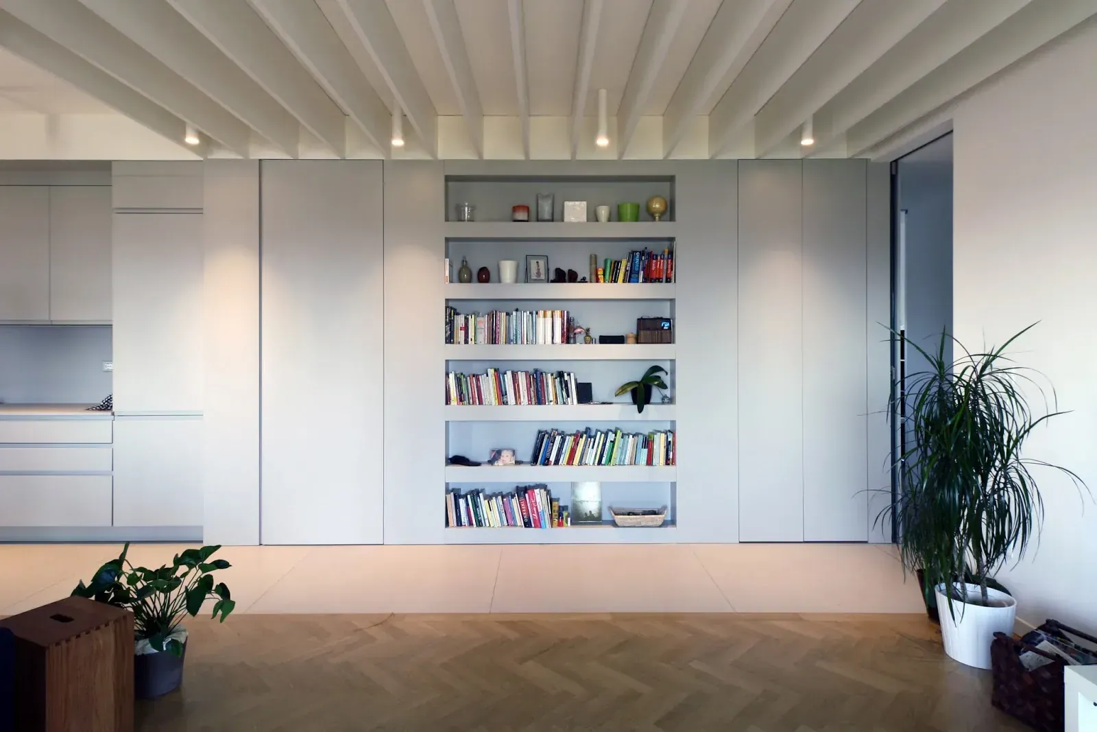 Ristrutturazione di un appartamento e arredo d’interni a Mestre, VE, progetto di Riccardo Bandera Architetto
