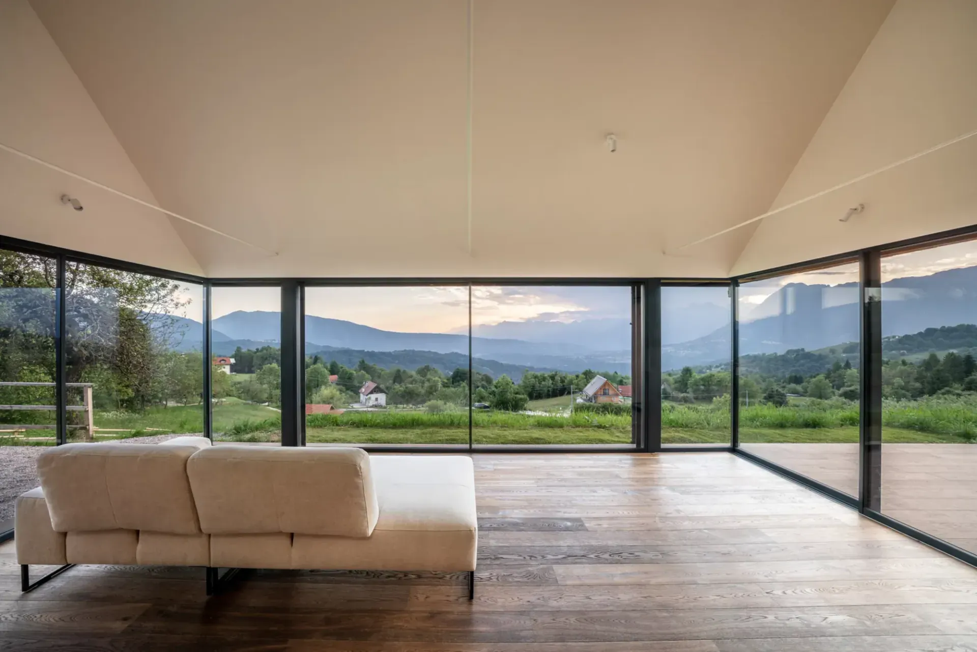 Ristrutturazione di una casera nell’Alpago a Tambre, BL, foto 8. Progetto di Riccardo Bandera Architetto