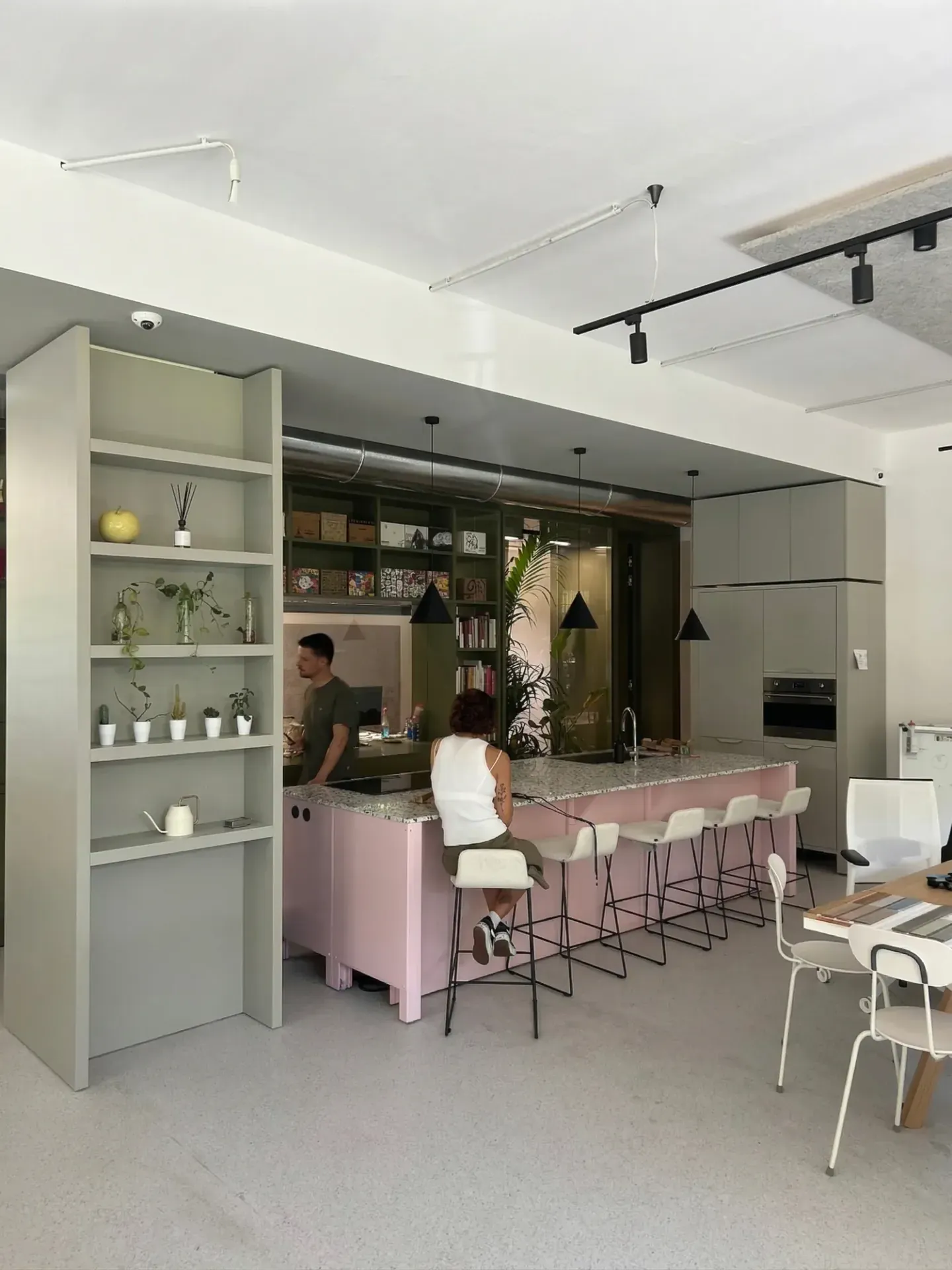 Uffici in casa Brisa a Bologna, BO, foto 2. Progetto di Riccardo Bandera Architetto