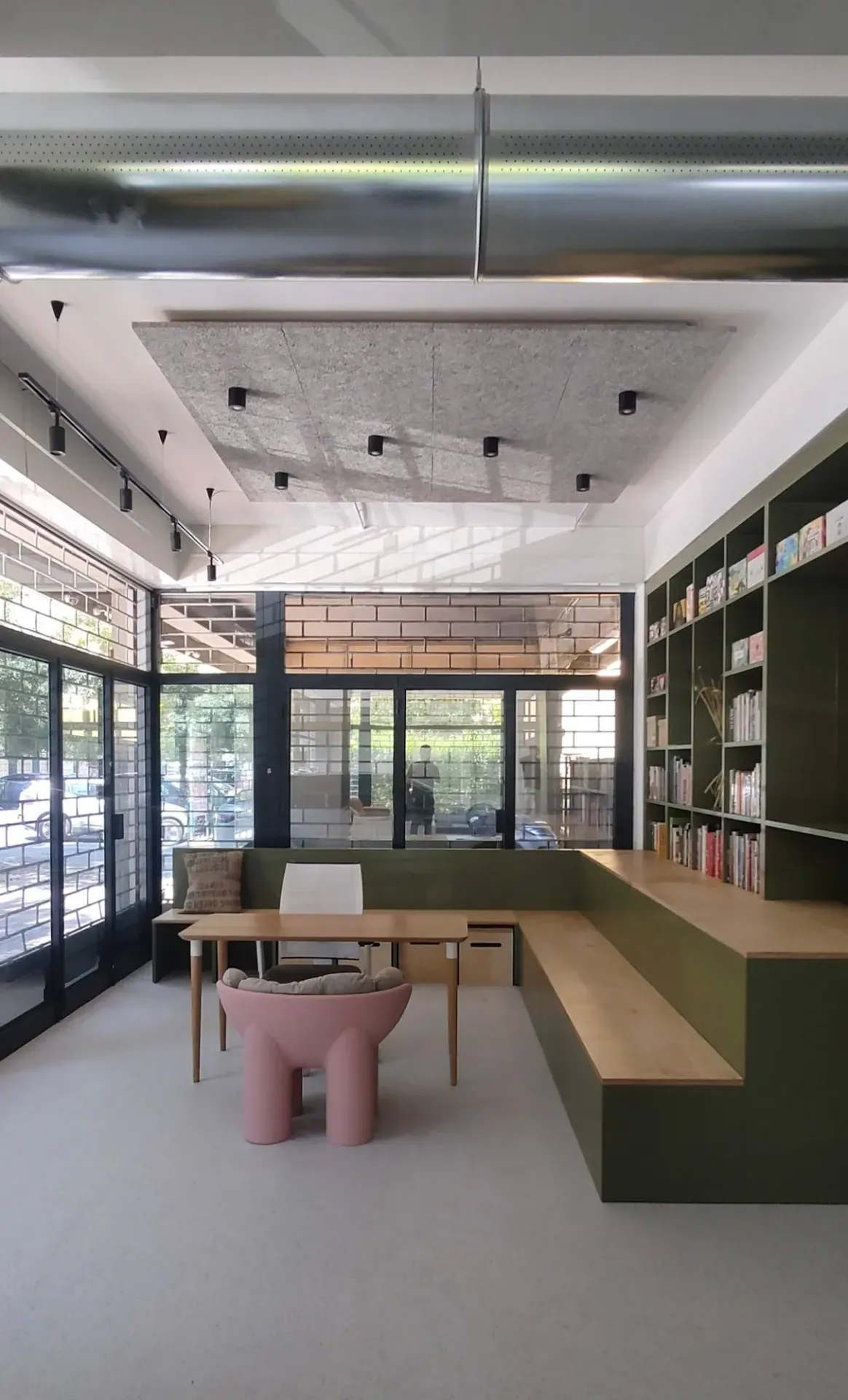 Uffici in casa Brisa a Bologna, BO, foto 5. Progetto di Riccardo Bandera Architetto