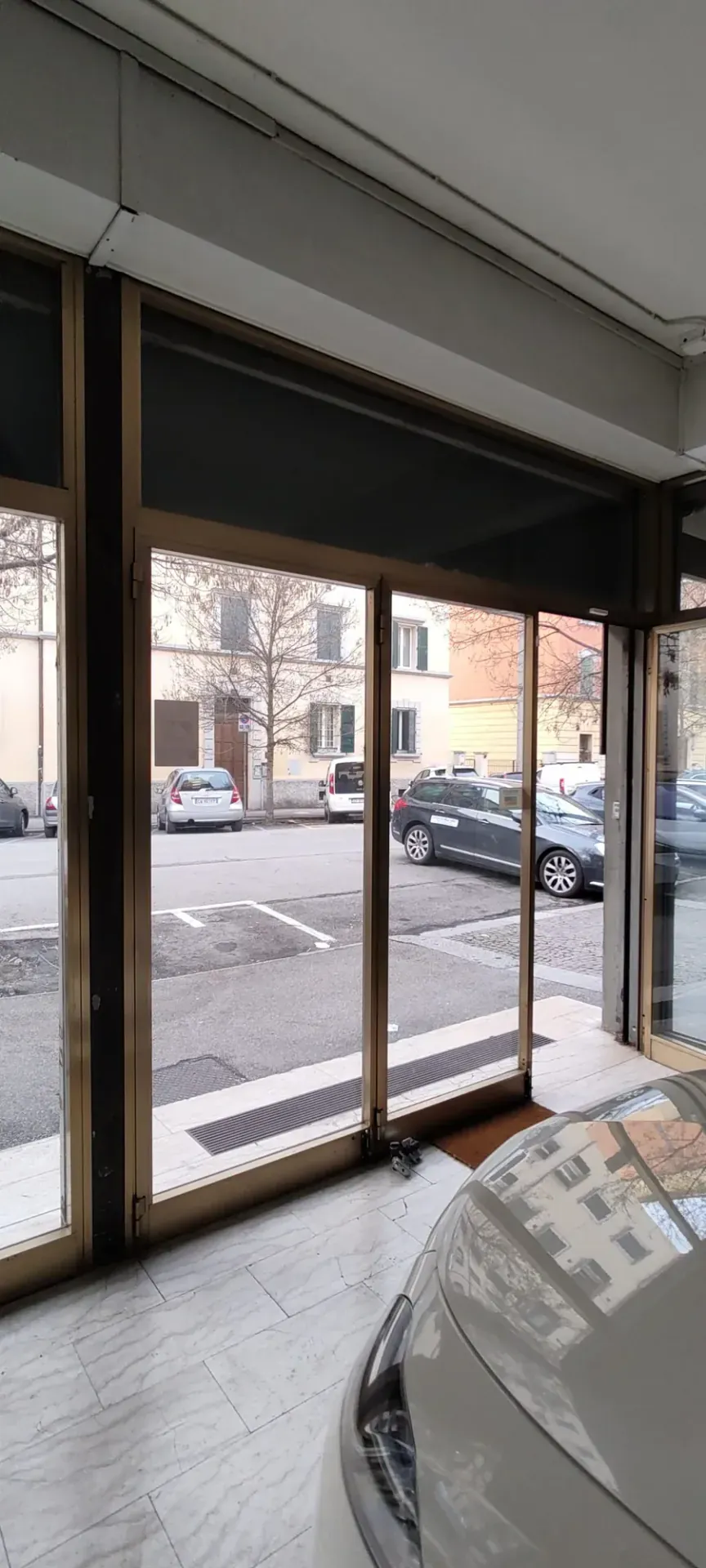 Uffici in casa Brisa a Bologna, BO, foto 12. Progetto di Riccardo Bandera Architetto