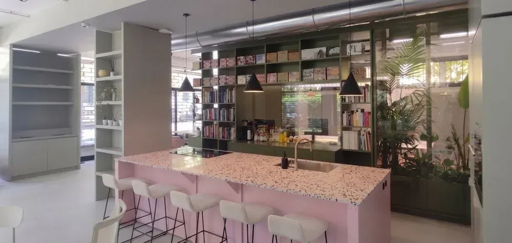 Uffici in casa Brisa a Bologna, BO, foto 13. Progetto di Riccardo Bandera Architetto