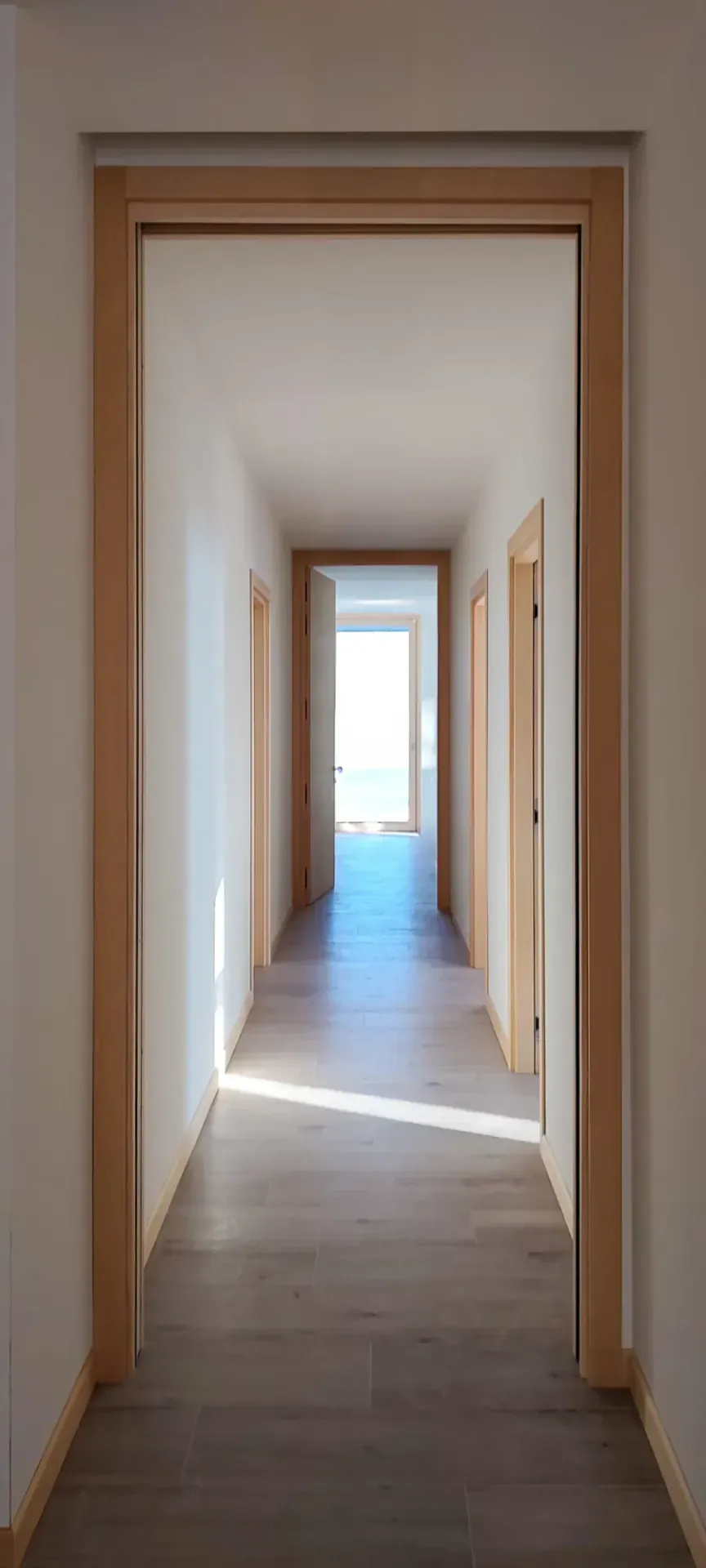 Villa con affaccio sul lago di Garda realizzata in legno a Verona, VR, foto 11. Progetto di Riccardo Bandera Architetto
